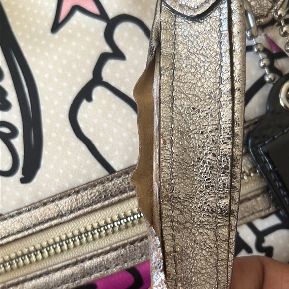 Coach Floral Poppy Art Tote Bag - Picture 14 of 15